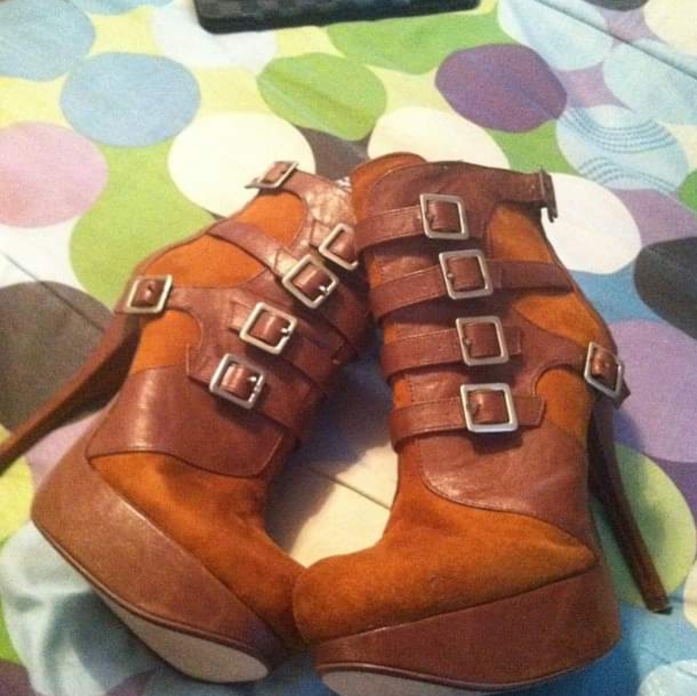 Faux Suede &Leather Boots